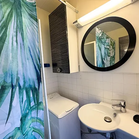 아파트 Le Camp De Base - Vue Montagne 엑스레뱅